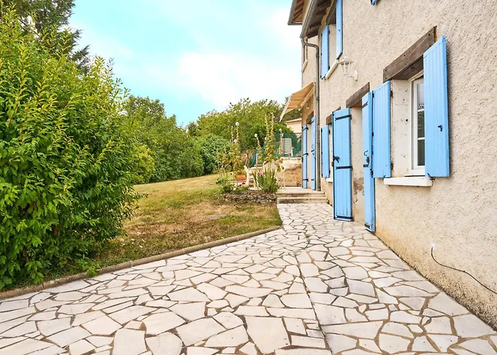 펜션 Pour 8 Personnes Leguillac-de-l'Auche